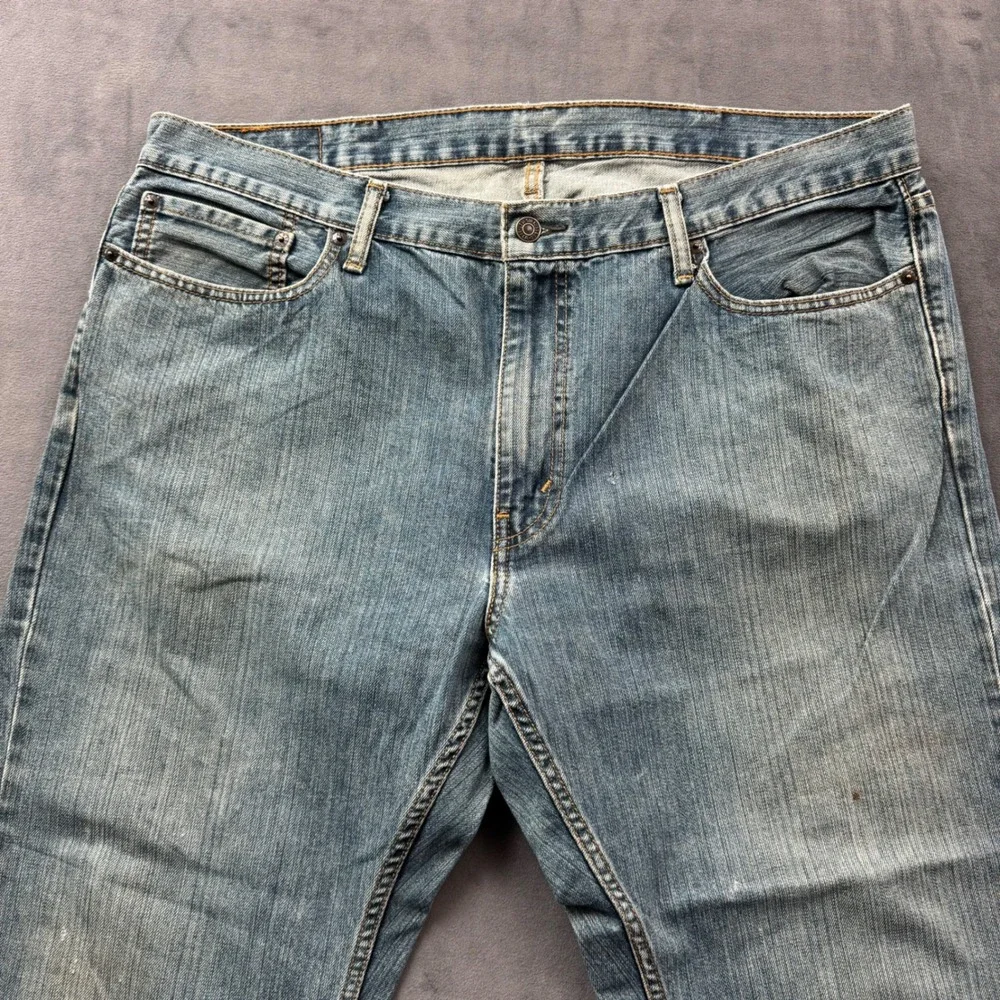 Levis 559 Relaxed Straight Leg Jeans Men 40x30 Medium Wash Blue Denim Distressed